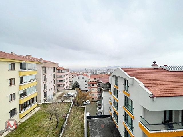 SIFIR LÜKS ŞEHİR MANZARALI 2+1 120 M2 2.KAT ARAKAT E.BANYOLU ASANSÖRLÜ K.OTOPARKLI ** - Görsel 20