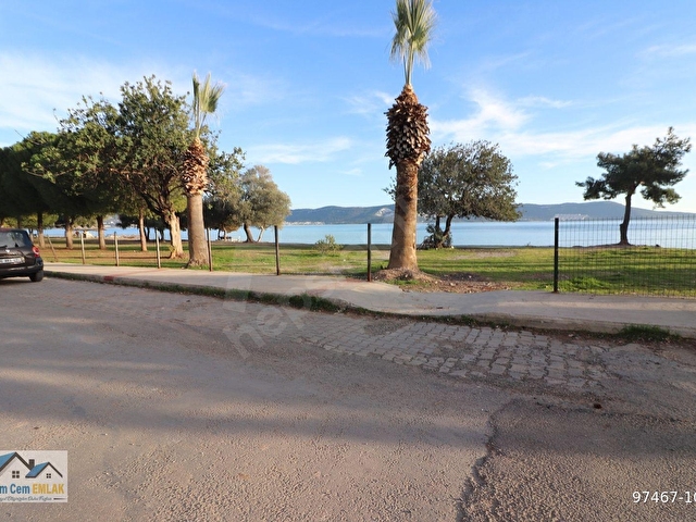 DENİZE 100 METRE MÜSTAKİL GİRİŞLİ SATILIK 3+1 TRİPLEX VİLLA