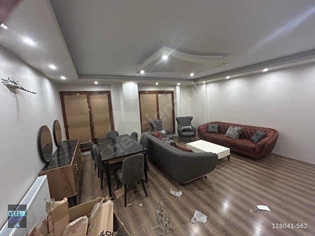 ÇELENK EMLAKDAN ÇARŞI İÇERİSİNDE SATILIK 3+1 DAİRE - Görsel 4