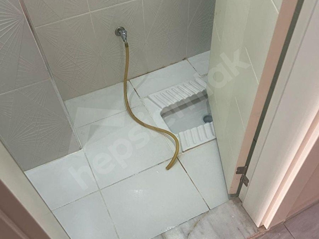 ÇELENK EMLAKDAN ÇARŞI İÇERİSİNDE SATILIK 3+1 DAİRE - Görsel 11