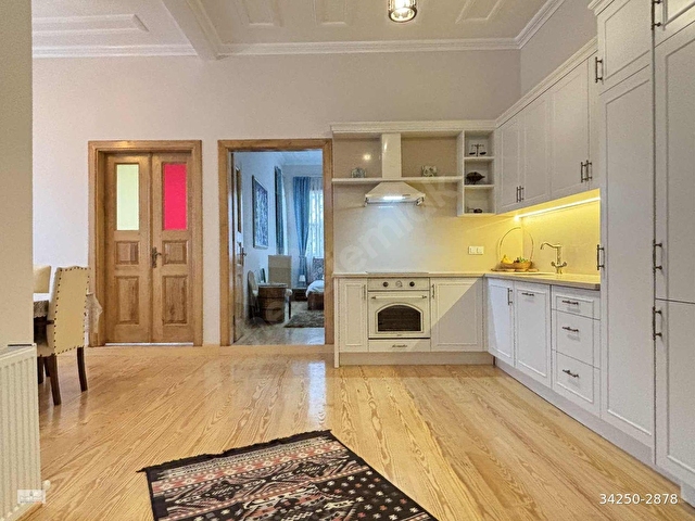 AYNALIÇEMEDE TARİHİ BİNADA, EŞYALI KİRALIK DAİRE - Görsel 19