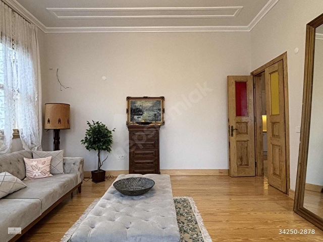 AYNALIÇEMEDE TARİHİ BİNADA, EŞYALI KİRALIK DAİRE - Görsel 9