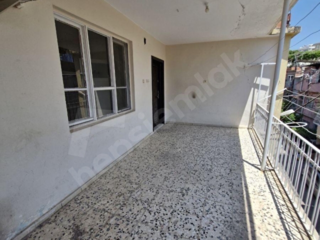 YEŞİLYURT MAHALLESİNDE SATILIK 3 KATLI 2+1 MÜSTAKİL EV - Görsel 3