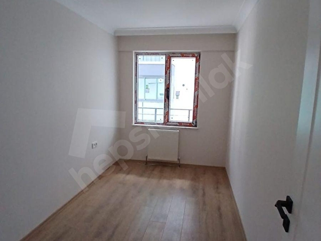BAHÇELİEVLERDE YENİ BİNADA 2+1 BAĞIMSIZ MUTFAKLI İSKANLI KOMBİLİ TAPU TEMİZ HEMEN SATIŞ OLABİLİR - Görsel 6