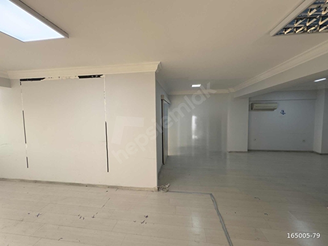 BORNOVANIN EN DEĞERLİ BÖLGESİNDE PRESTİJLİ KİRALIK OFİS - Görsel 9