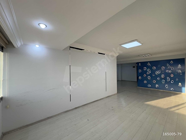BORNOVANIN EN DEĞERLİ BÖLGESİNDE PRESTİJLİ KİRALIK OFİS - Görsel 8