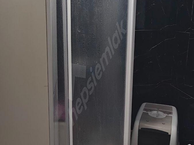 Turan caddesi Üzerinde Satılık 3+1 sağlam içi yenilenmiş Daire. - Görsel 17
