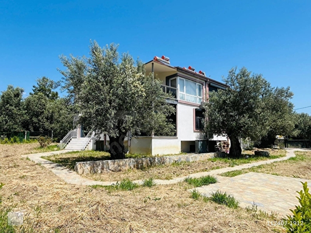GÜRE TAHTAKUŞLAR DENİZE YAKIN BAHÇELİ GARAJLI 2 KATLI 4 DAİRELİ 5 YILLIK BİNA DA UYGUN DAİRE - Görsel 11