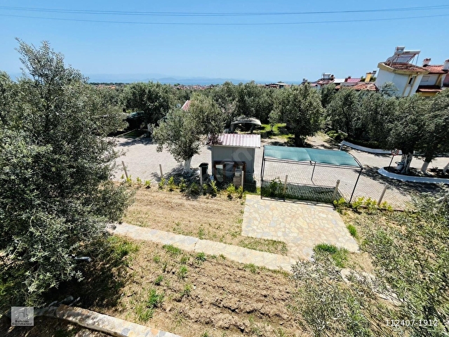 GÜRE TAHTAKUŞLAR DENİZE YAKIN BAHÇELİ GARAJLI 2 KATLI 4 DAİRELİ 5 YILLIK BİNA DA UYGUN DAİRE - Görsel 27