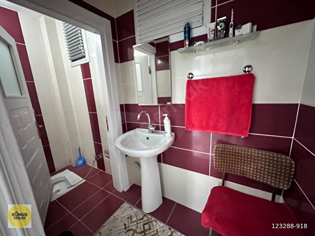 GÜLLÜK CADDESİ ÜZERİNDE DENİZE 5 DAKİKA YÜRÜME MESAFESİNDE 2+1 - Görsel 17