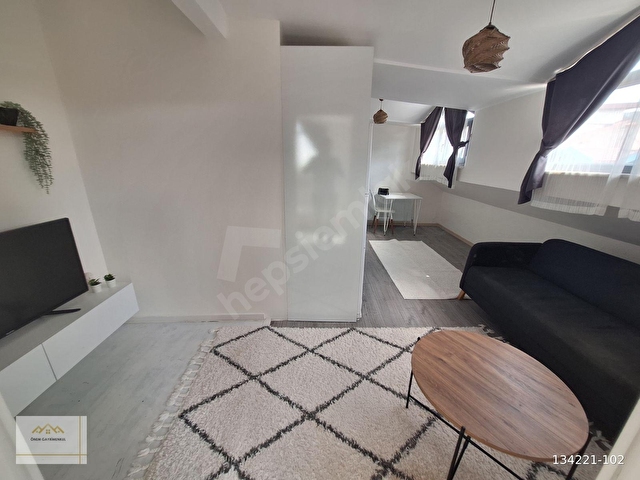 Yeditepe Üniversitesinin alt kapısında 1+1 kiralık eşyalı daire - Görsel 18