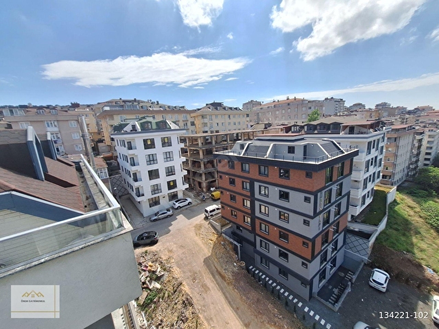 Yeditepe Üniversitesinin alt kapısında 1+1 kiralık eşyalı daire - Görsel 17