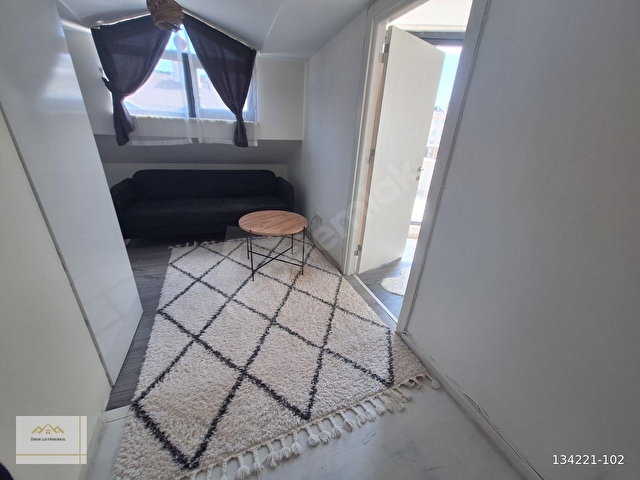 Yeditepe Üniversitesinin alt kapısında 1+1 kiralık eşyalı daire - Görsel 4