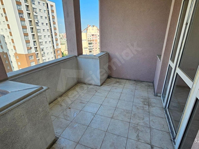 Esenkent Orkide Evleri 2+1 L Salon Boş Satılık Daire