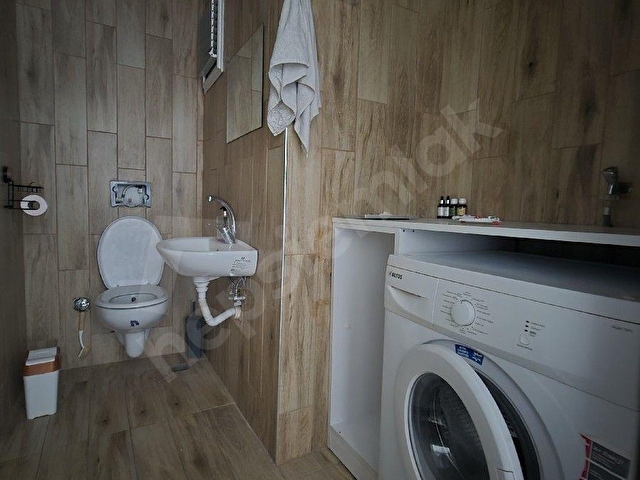 CADDE ÜZERİ 1+1 FULL EŞYALI MERKEZİ KONUMDA BALKONLU KİRALIK DAİRE - Görsel 15