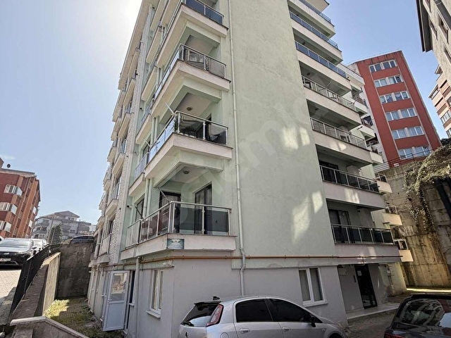 KAYA EMLAKTAN BAHÇELİ EVLERDE KİRALIK EŞYALI 1+1 DAİRE