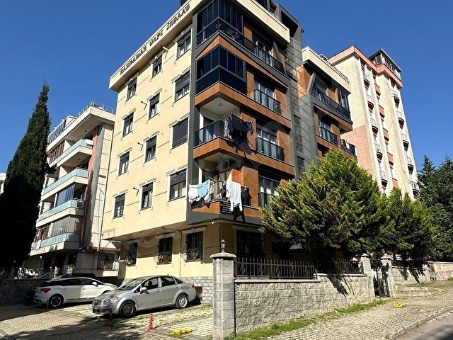 Kartal Atalarda 2+1 krediye uygun 6 yaşında geniş daire - Görsel 18