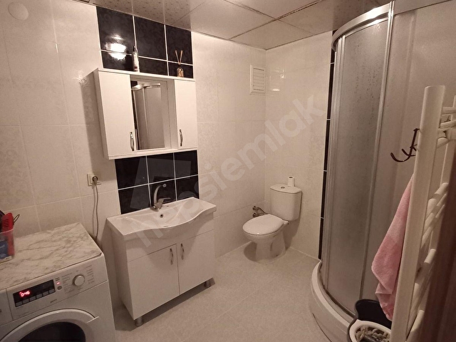 Kars Merkezde Güneş Alan, Ebeveyn Banyolu 3+1 Kiralık Daire - Görsel 14