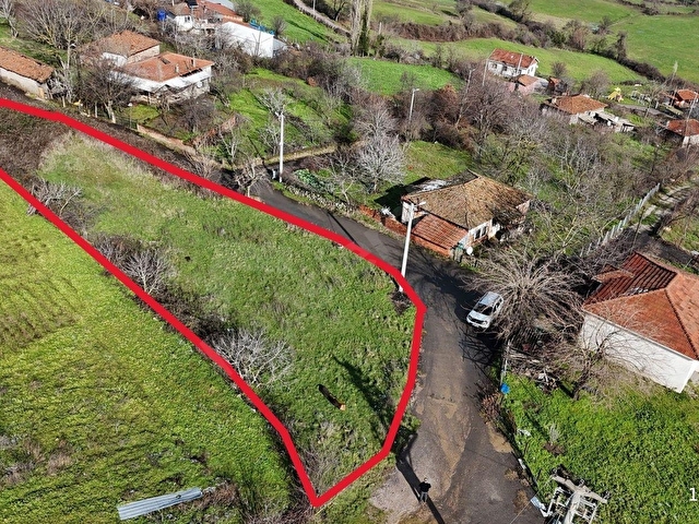 1.004 m² İMARLI ARSA ORMAN MANZARALI, YOLA CEPHELİ, İMARLI ARSA