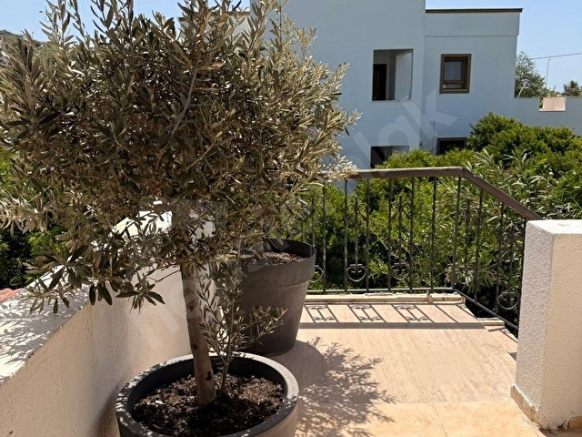 Bodrum Yalıkavakta Marinaya Yürüme Mesafesinde 2+1 Üst Kat Daire