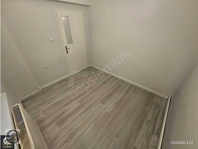 ÇAĞLAYANDAN BOŞŞ SOKULLUDA DÜZ GİRİŞ KREDİYE UYGUN BAKIMLI 3+1 DAİRE - Görsel 30