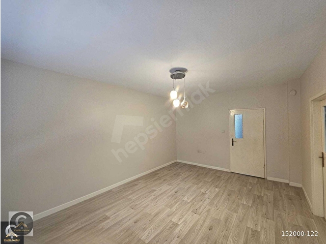 ÇAĞLAYANDAN BOŞŞ SOKULLUDA DÜZ GİRİŞ KREDİYE UYGUN BAKIMLI 3+1 DAİRE - Görsel 16
