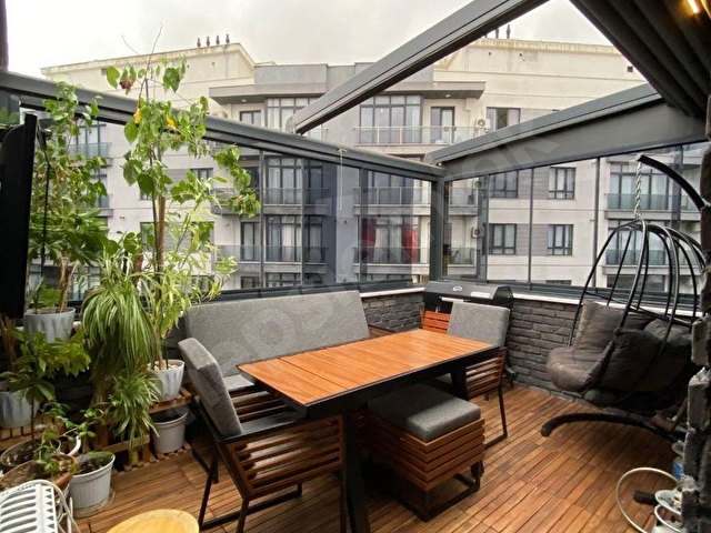 ÇEKMEKÖY TAŞDELEN SİTEDE 5+1 TERASLI DUBLEKS DAİRE