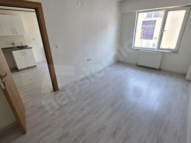 Kiralık 1+1 Daire. Üst Kat, Merkezi Konum. - Görsel 6
