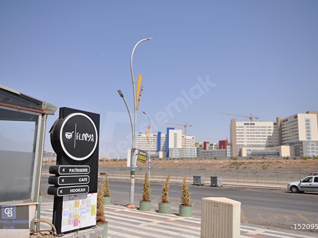 COLDWELL BANKERDAN KARŞIYAKA KANALBOYUNDA KÖŞEBAŞI 400 M2 DÜKKAN - Görsel 3