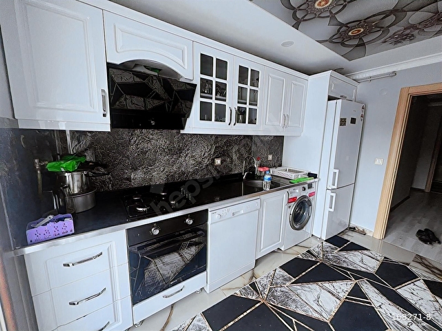 ESENYURT ÜÇEVLER MAHALLESİNDE 2+1 EŞYALI SATILIK DAİRE - Görsel 27