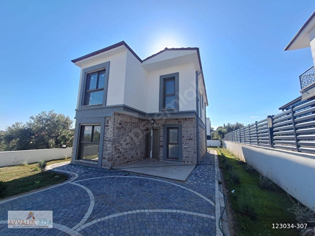 GÖMEÇ İNTALANDDE MÜSTAKİL ULTRA LÜKS 4+1 VİLLA - Görsel 23