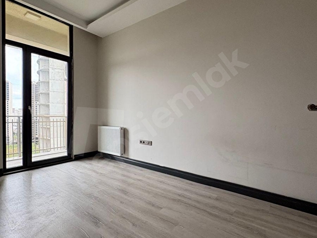 BAHÇEŞEHIR SUİTESTE MODERN TEMİZ 2+1 DAİRE ! - Görsel 10