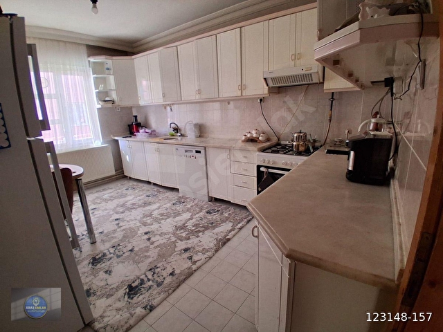 ERZİNCAN ERGENEKON MAHALLESİNDE SİTE İÇİNDE 170 m² 4+1 DAİRE - Görsel 15