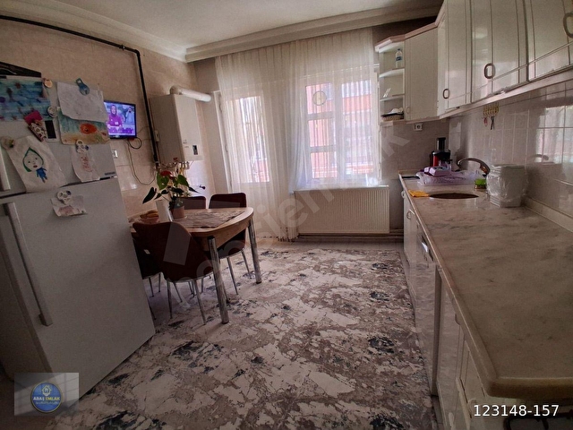 ERZİNCAN ERGENEKON MAHALLESİNDE SİTE İÇİNDE 170 m² 4+1 DAİRE - Görsel 14