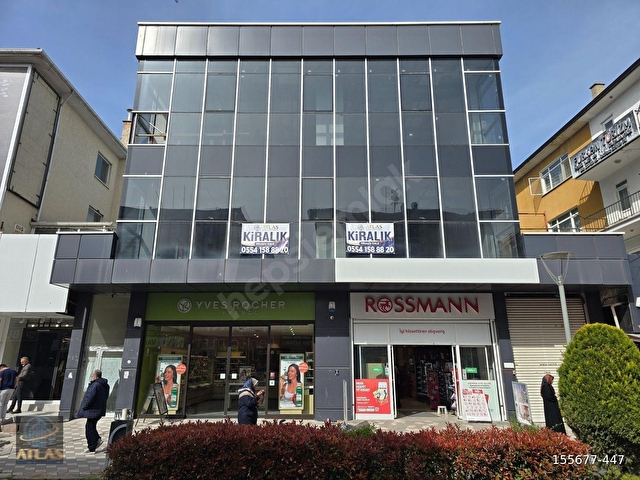 SİNCAN MERKEZDE KOLONSUZ 1450 M² KİRALIK İŞYERİ K. OTOPARK TERAS