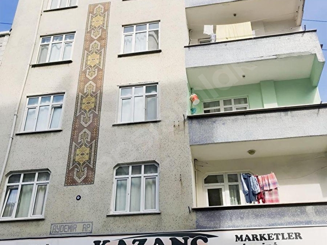 SATILIK APARMAN 6 KATLI CADDE ÜZERİ