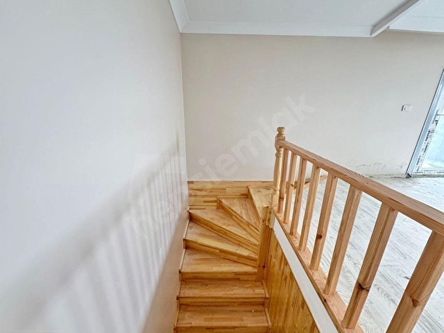 KOÇAK YATIRIMDAN TAŞINMAYA HAZIR 3+2 ÜST DUBLEKS DAİRE!!! - Görsel 2