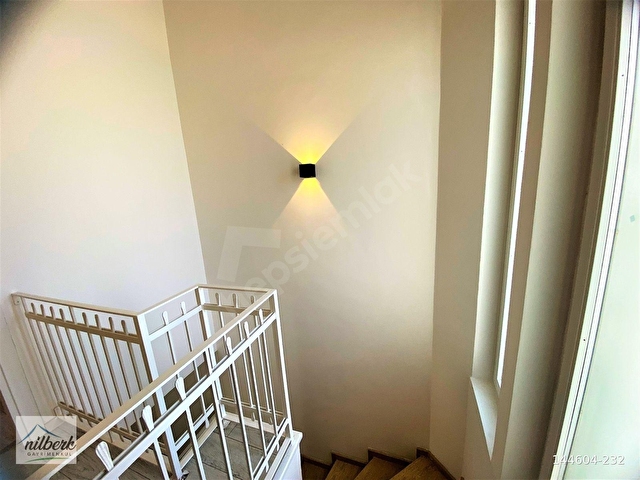 Alaçatı Pazar Yolunda Nilberkden Site İçi 3+1 Kiralık Villa - Görsel 2