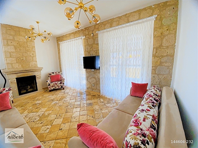 Alaçatı Pazar Yolunda Nilberkden Site İçi 3+1 Kiralık Villa - Görsel 12