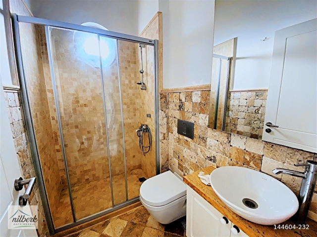 Alaçatı Pazar Yolunda Nilberkden Site İçi 3+1 Kiralık Villa - Görsel 24