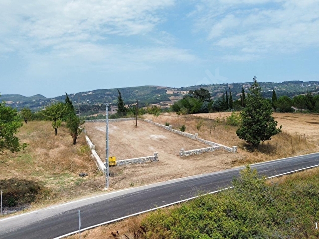 FURKAN DEMİRDEN KARAMÜRSEL HAYRİYEDE YOLA CEPHE 901 M2 SATILIK