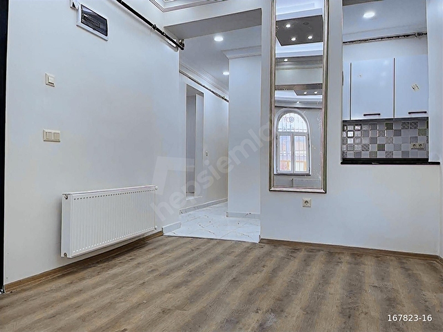 Beyoğlunda Yüksek Tavanlı Tarihi Binada 3+1 Satılık Daire - Görsel 29