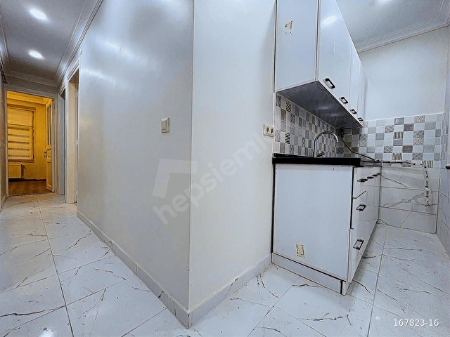 Beyoğlunda Yüksek Tavanlı Tarihi Binada 3+1 Satılık Daire - Görsel 10