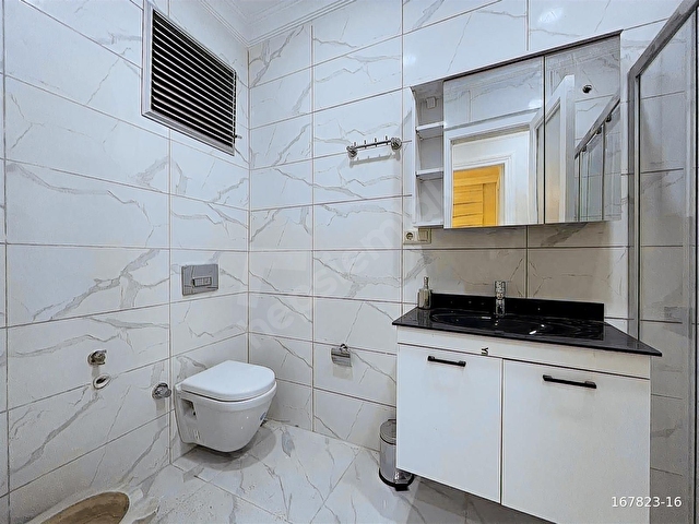 Beyoğlunda Yüksek Tavanlı Tarihi Binada 3+1 Satılık Daire - Görsel 24
