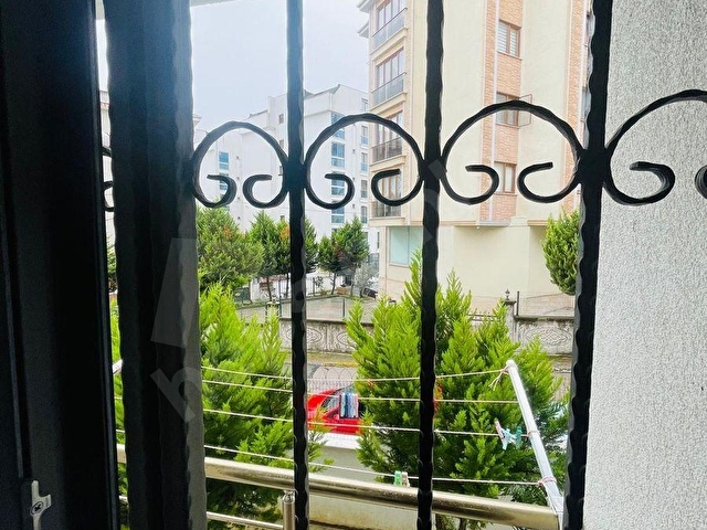 KURTKÖYÜN MERKEZİ KONUMUNDA SATILIK 2+1 DAİRE - Görsel 18