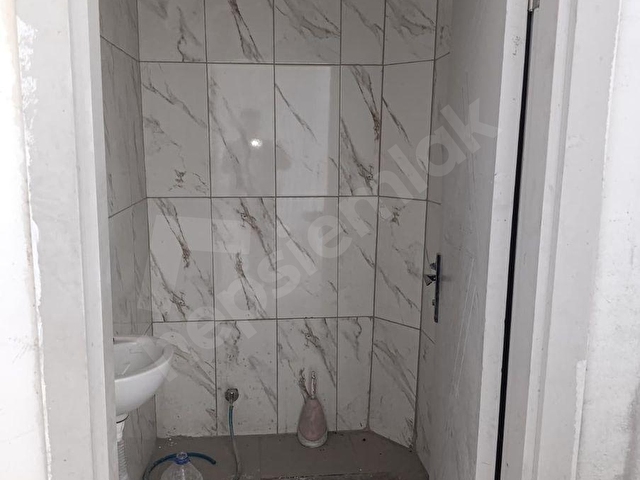 ELYAdan Şaşmazda 55 m² Masrafsız Kiralık Dükkan - Görsel 10