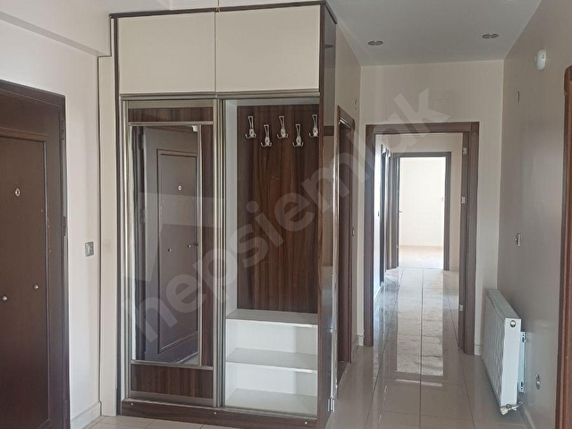 TÜRKERLER EMLAKDAN SATILIK 4+1 DAİRE 225 METRE KARE BÜYÜKLÜGÜNDE - Görsel 12
