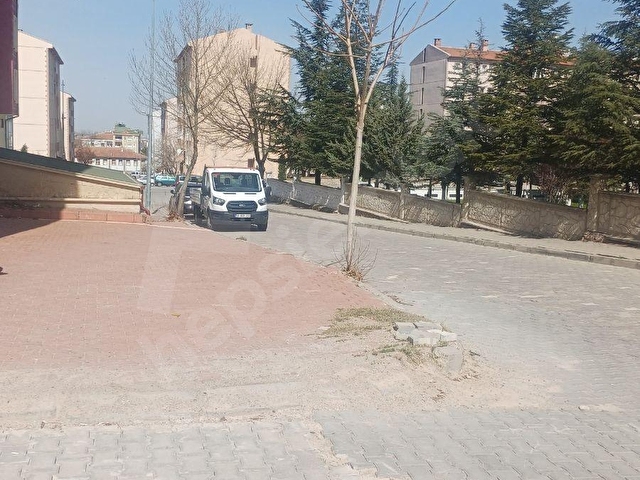 TÜRKERLER EMLAKDAN SATILIK 4+1 DAİRE 225 METRE KARE BÜYÜKLÜGÜNDE - Görsel 4