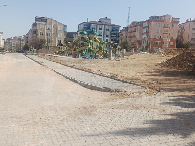 TÜRKERLER EMLAKDAN SATILIK 4+1 DAİRE 225 METRE KARE BÜYÜKLÜGÜNDE - Görsel 3