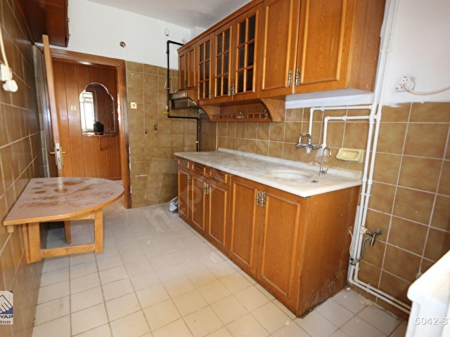 BAHÇELİDE 7.CADDE ÜZERİ OTOPARKLI 1.KAT ÖN 120M2 3+1 - Görsel 9